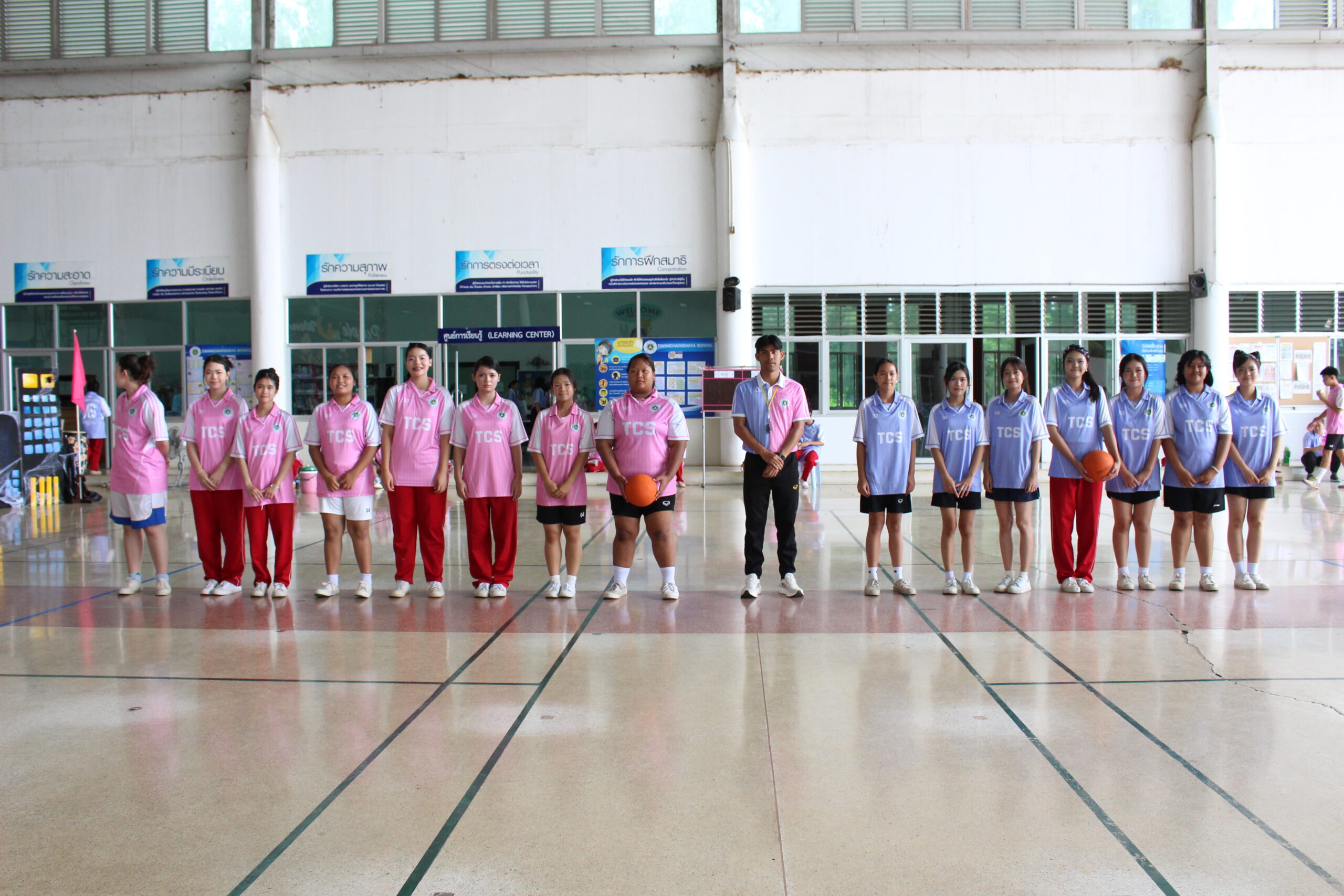 นักเรียนโรงเรียนตะวันชัยวิทยา